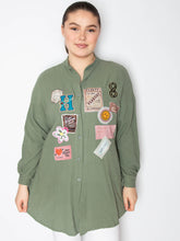 Skjorte med patches - ITFEB25